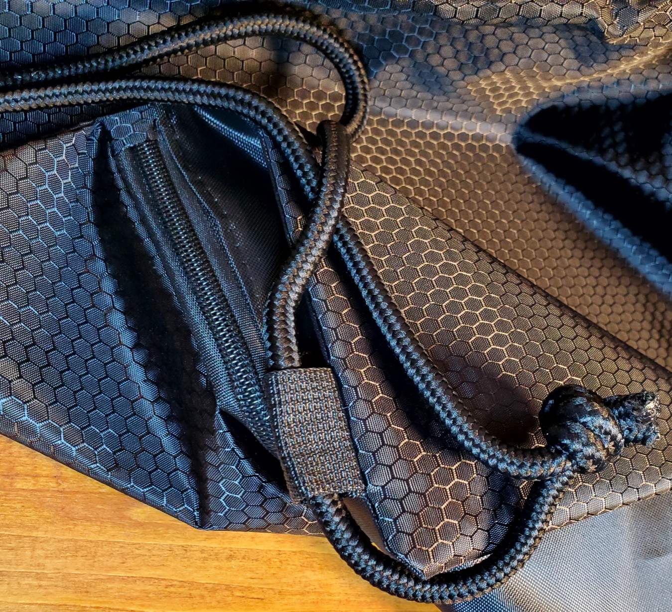 Oxford Waterproof Drawstring Backpack (Black) - Image 4